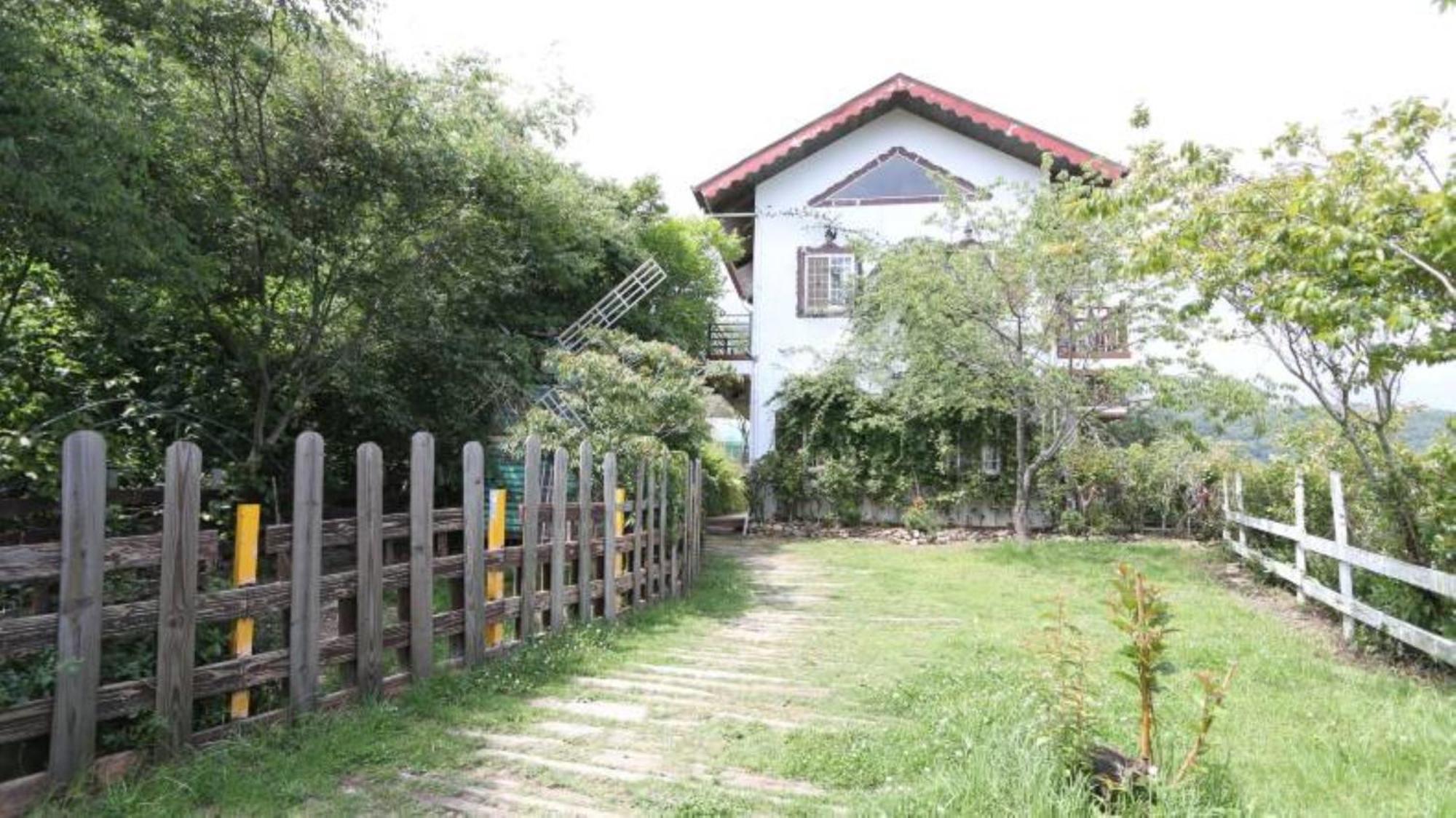 Villa Relax Renai Bagian luar foto